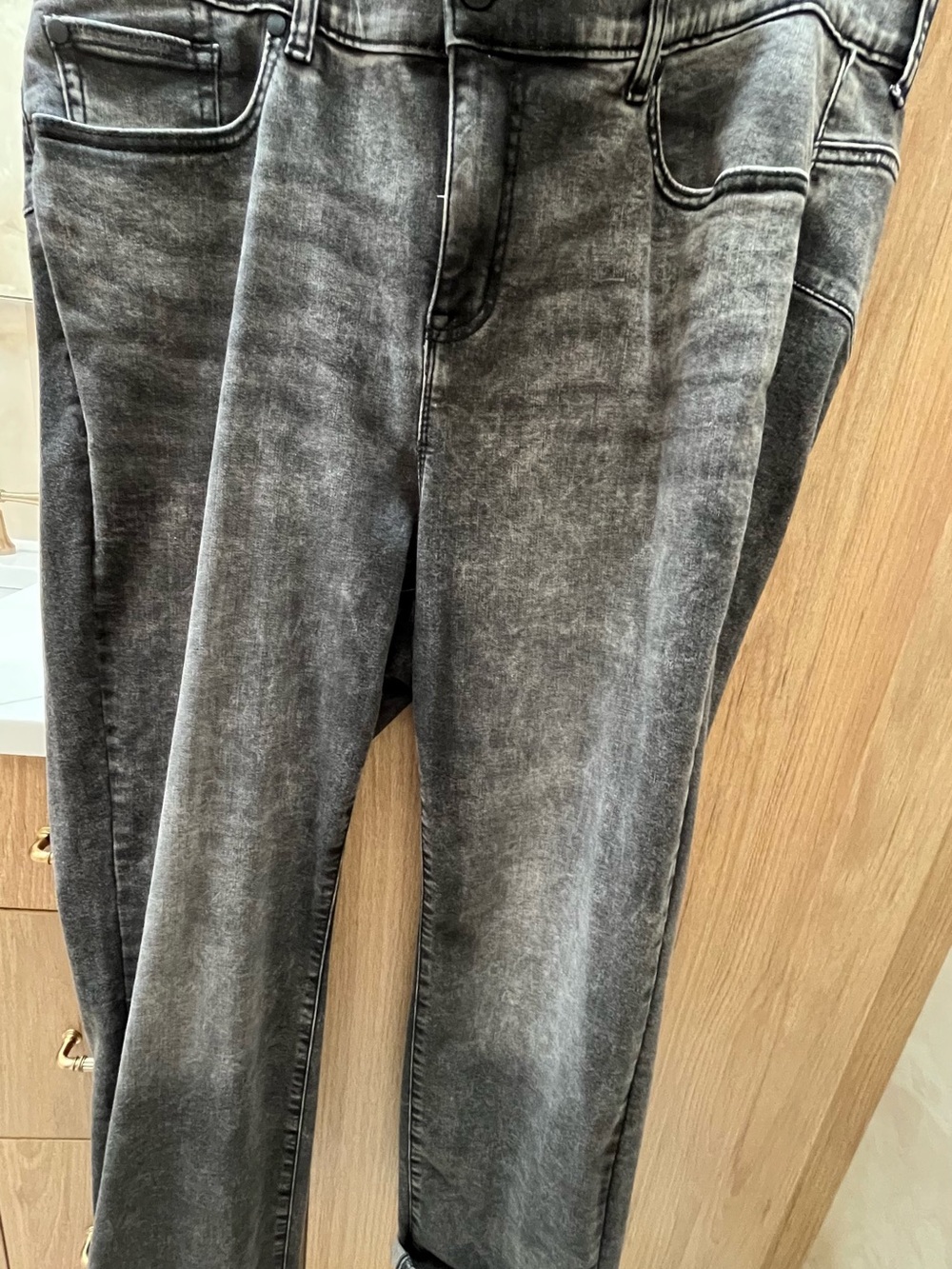 Torrid Bombshell Straight Jeans Super Soft Grey Acid Wash Stretch 22R